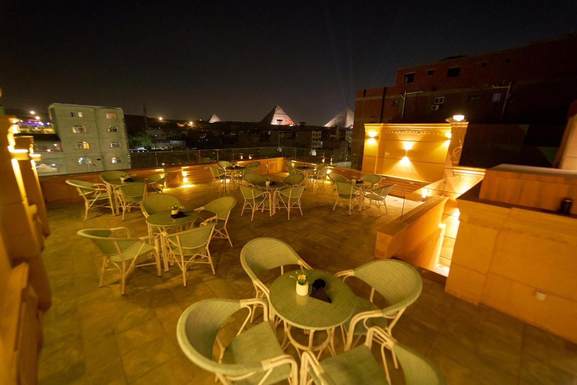 Crown Pyramids View Hotel Giza ภายนอก รูปภาพ