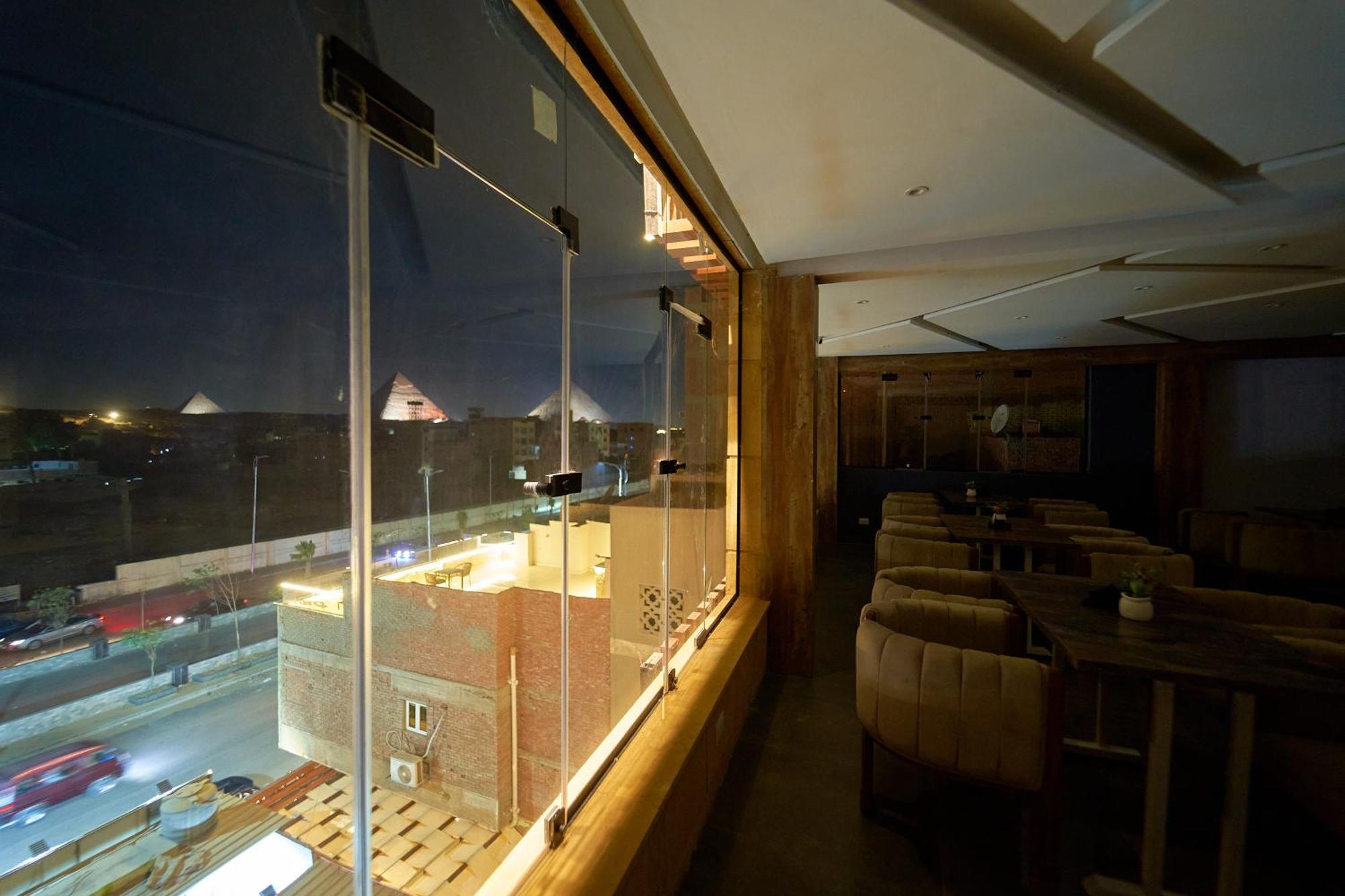 Crown Pyramids View Hotel Giza ภายนอก รูปภาพ