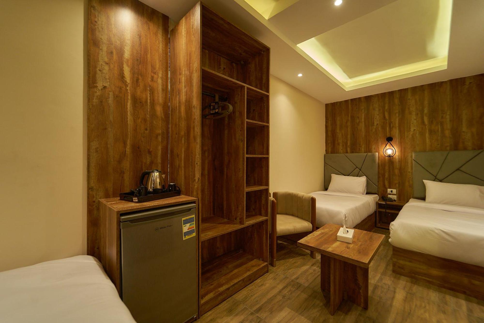 Crown Pyramids View Hotel Giza ภายนอก รูปภาพ