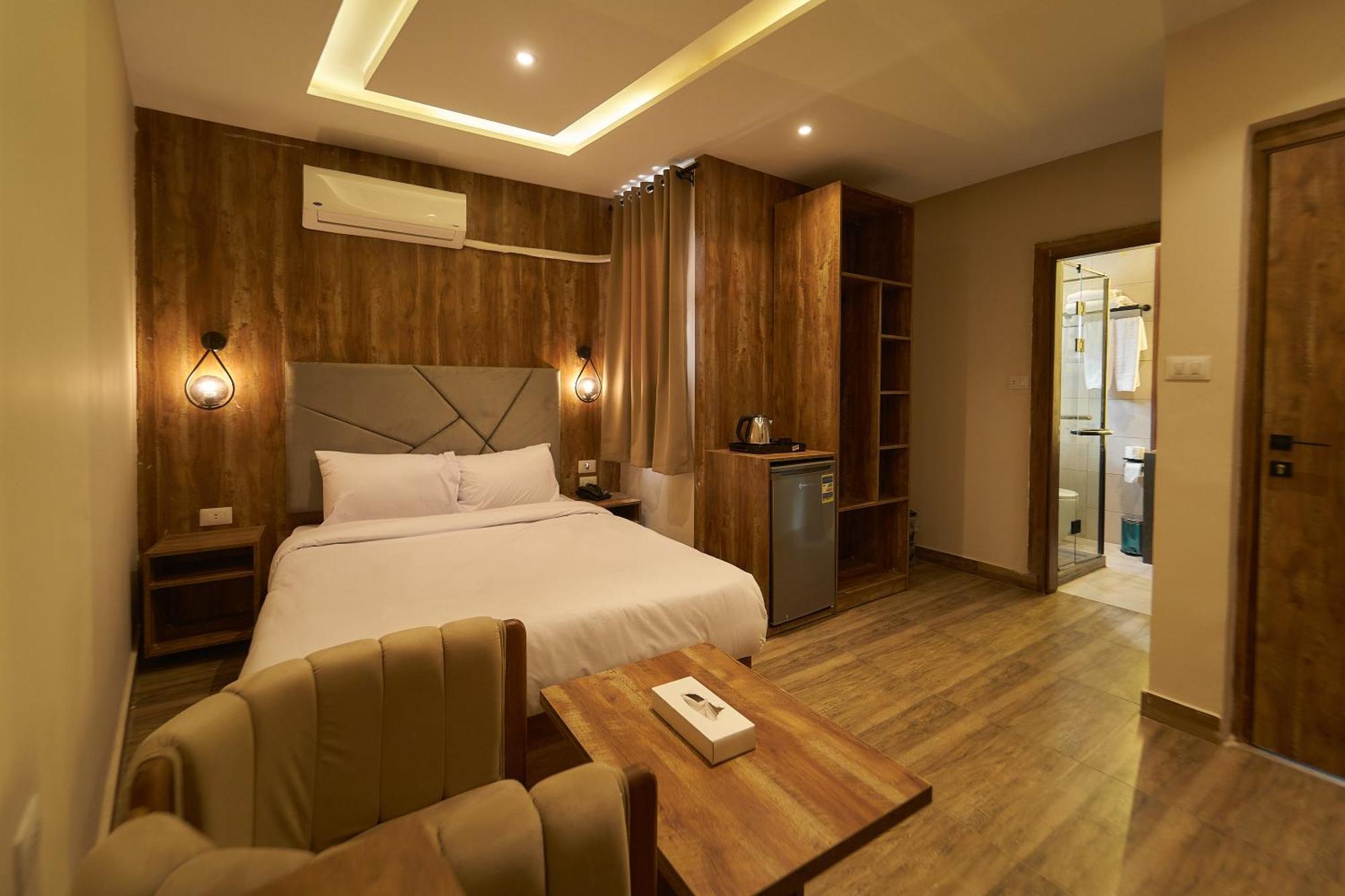 Crown Pyramids View Hotel Giza ภายนอก รูปภาพ