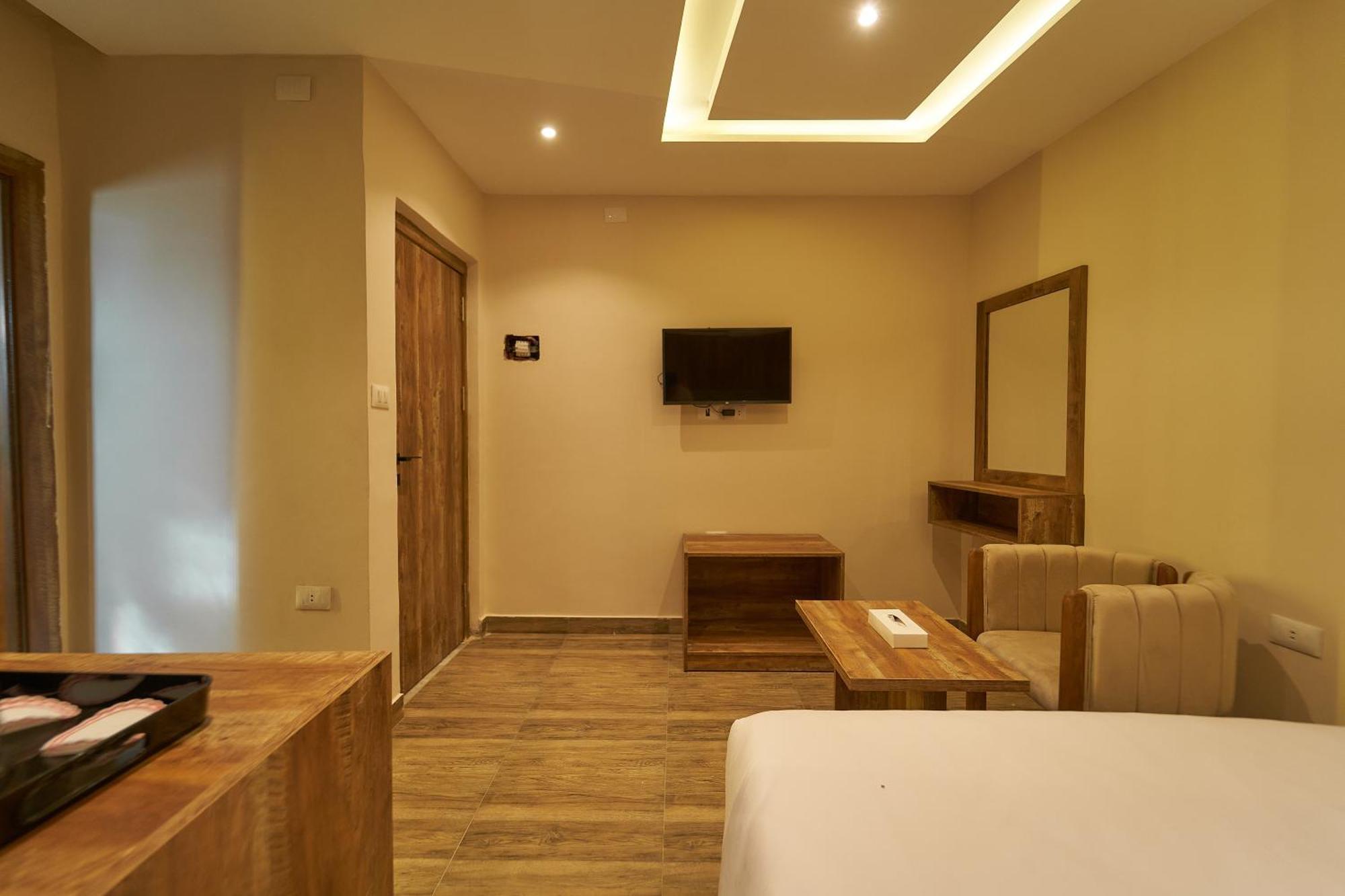 Crown Pyramids View Hotel Giza ภายนอก รูปภาพ